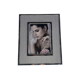 “Portarretrato Elegance: 5X7" 23.3X1X28.3C”